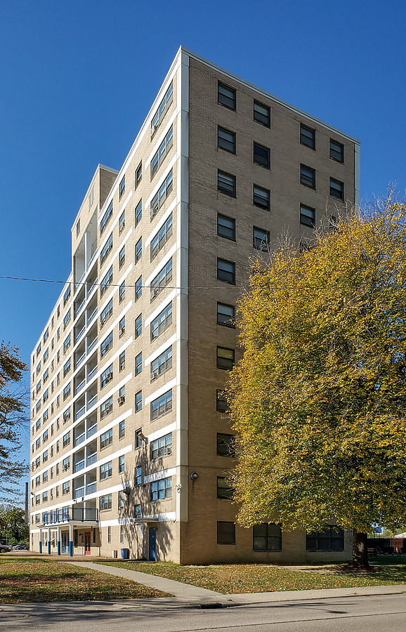 Orr-Weathers Apartments - Building D1 by Ryan Hildebrand