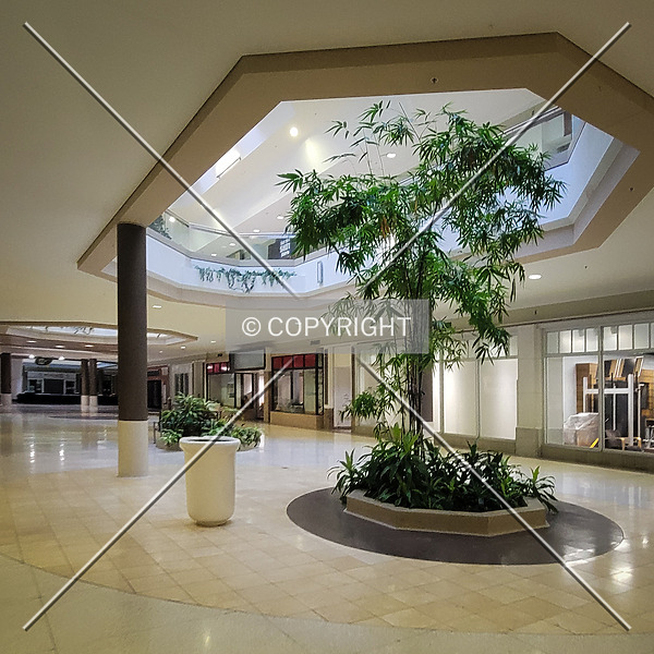 Chesterfield Mall by Ryan Hildebrand