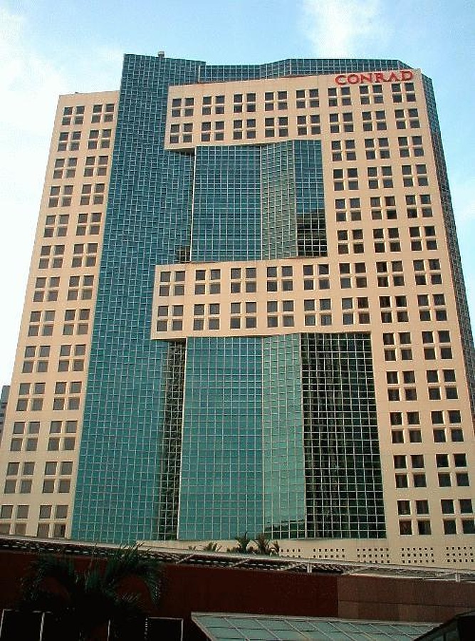 Conrad International Hotel Singapore by Edmund Teo