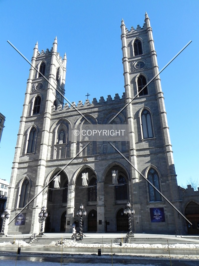 Basilique Notre-Dame-de-Montréal by Florian Barbier