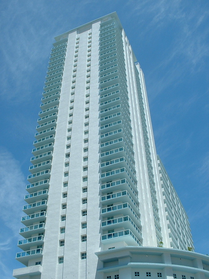 Vue at Brickell by Paul Cucuzza