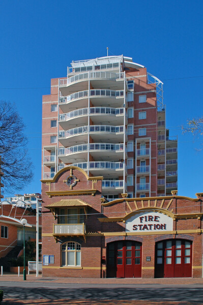 MacMahon Plaza Apartments