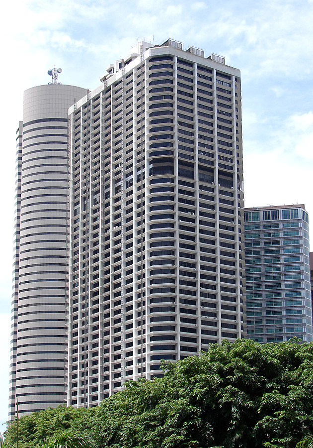 International Plaza by Horst Kiechle