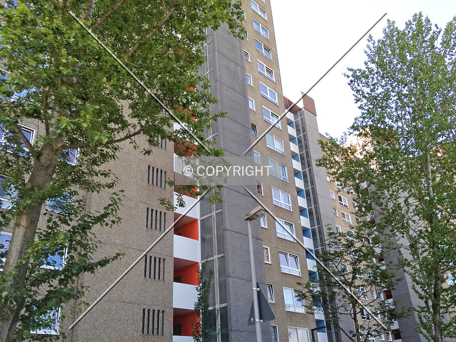 Gruberstraße 2-18 by Nephilim