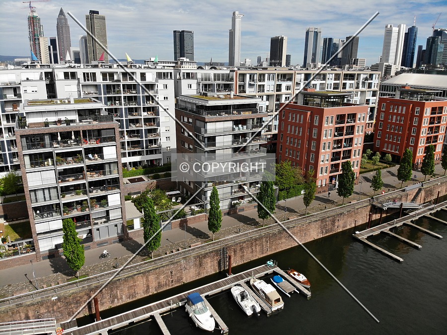 City-Hochhaus by Nephilim