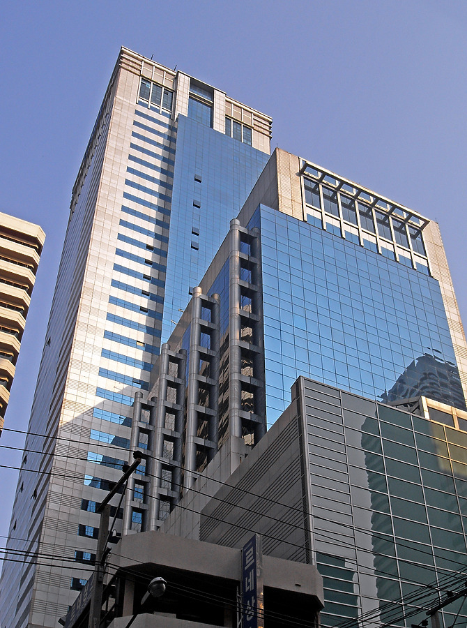 GMM Grammy Place by Horst Kiechle