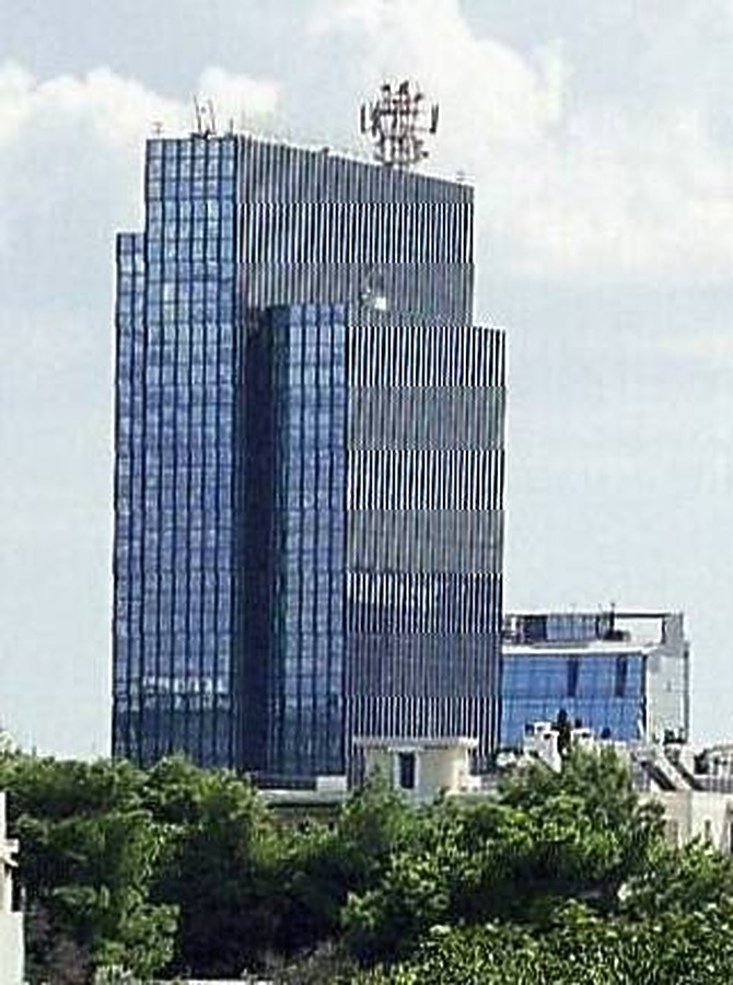 Atrina Center Tower by Gregory Maloukos