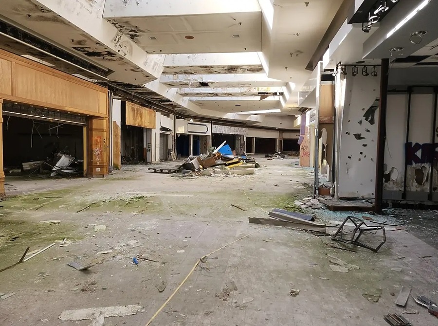 Jamestown Mall by Shiny ATV BIKE