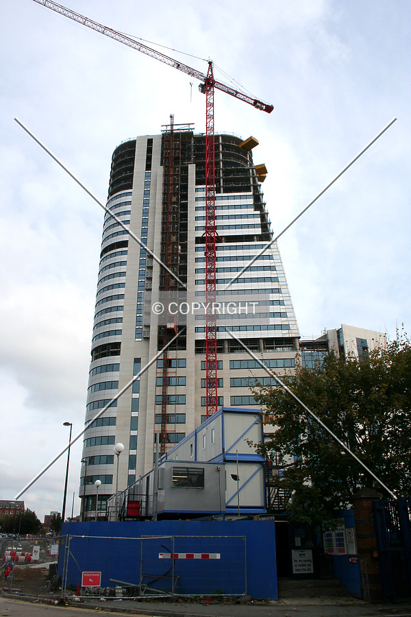 Bridgewater Place by Neil Nickolds