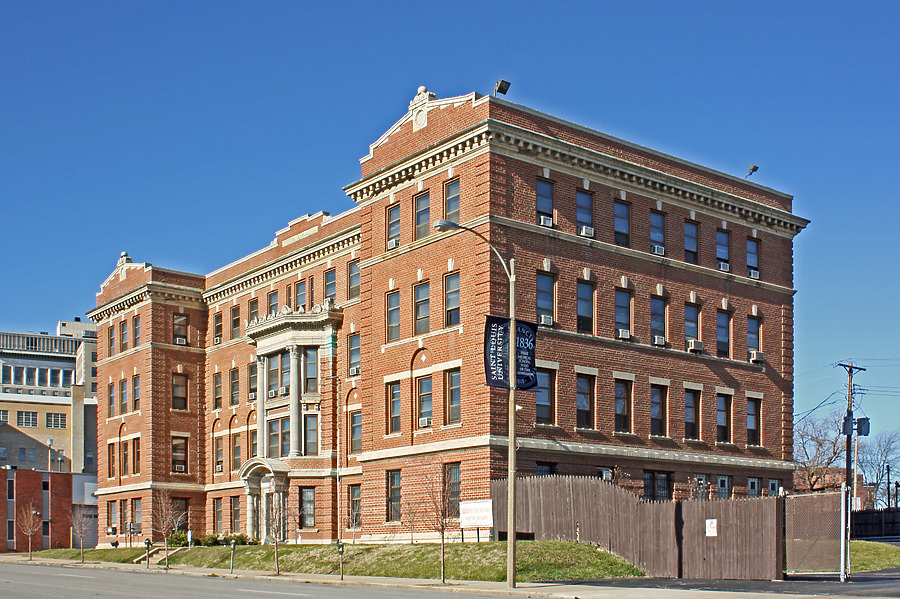 3427 Washington Avenue by Ryan Hildebrand