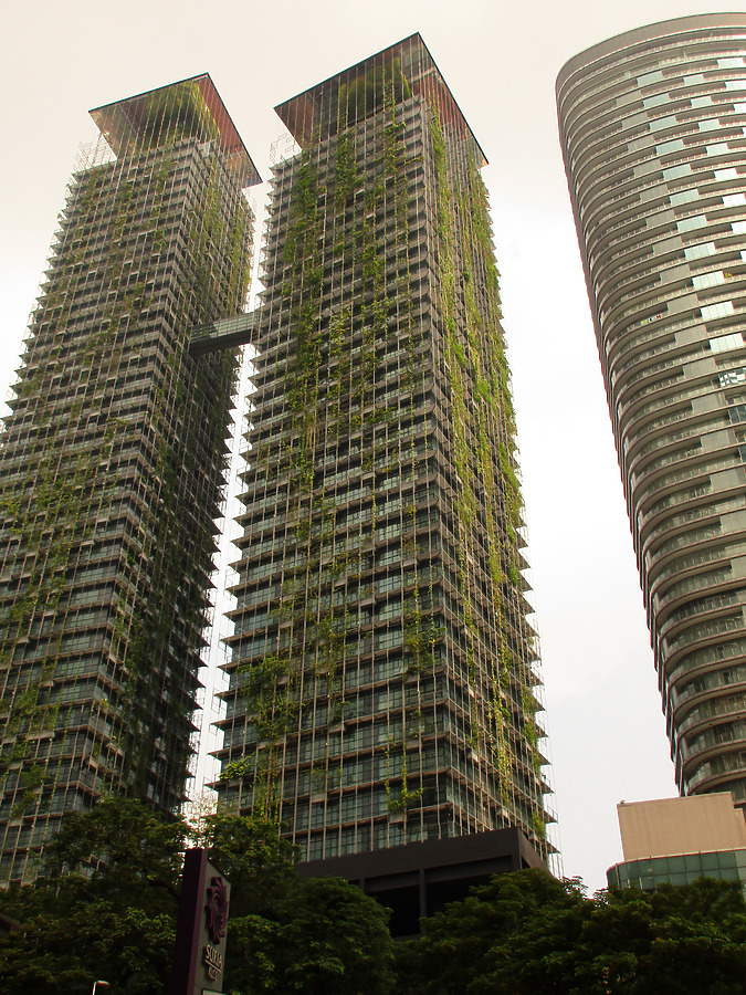 Le Nouvel, Tower 2 by Daniel Kieckhefer