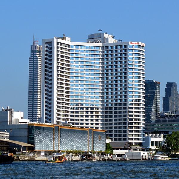 Royal Orchid Sheraton Hotel by Huopa
