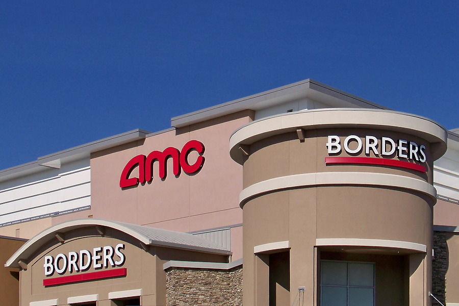 Chesterfield Mall by Ryan Hildebrand