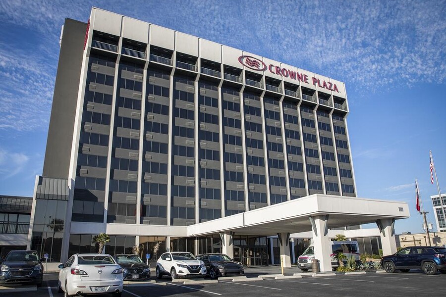 Crowne Plaza San Antonio Airport Hotel
