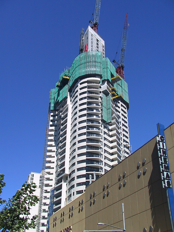 Meriton Tower by John Bek