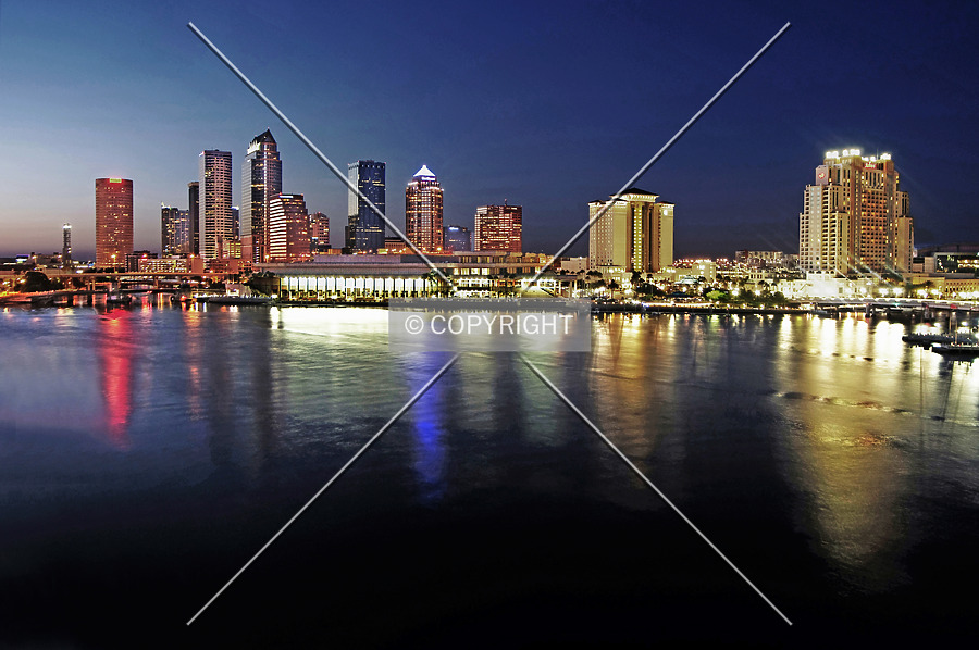 SunTrust Financial Centre by Jorge Molina