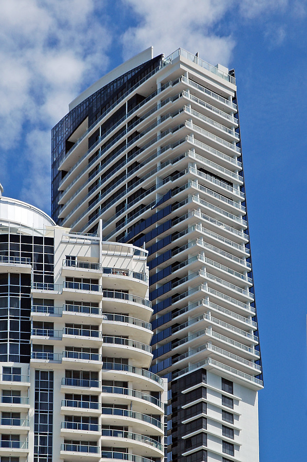 Circle on Cavill North Tower by John Bek