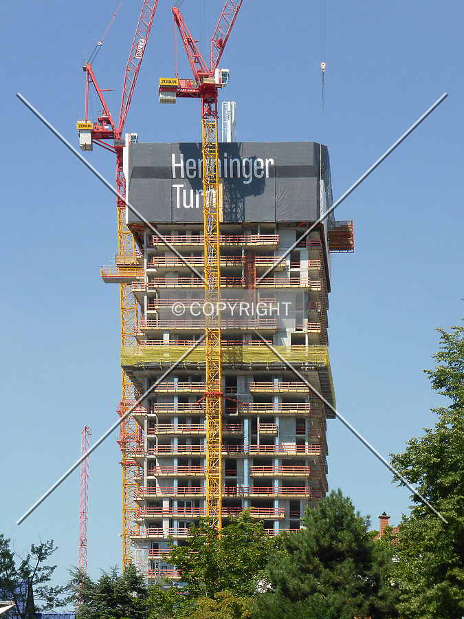 Henninger-Turm by Nephilim