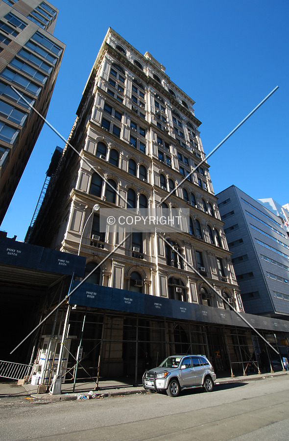 New York Life Insurance Building by Royce Douglas