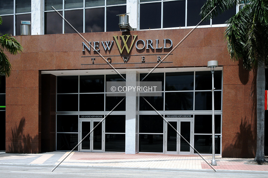 New World Tower by Jorge Molina