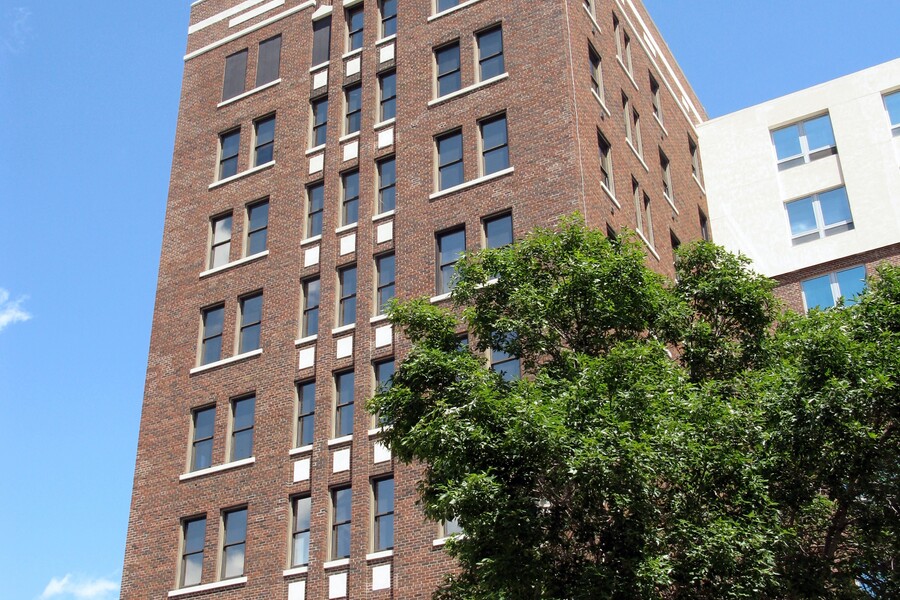 Franciscan Skemp Medical Center - St. Francis Building