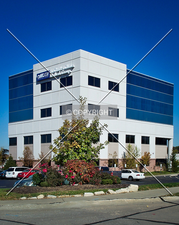 Wall Street Plaza I by Ryan Hildebrand