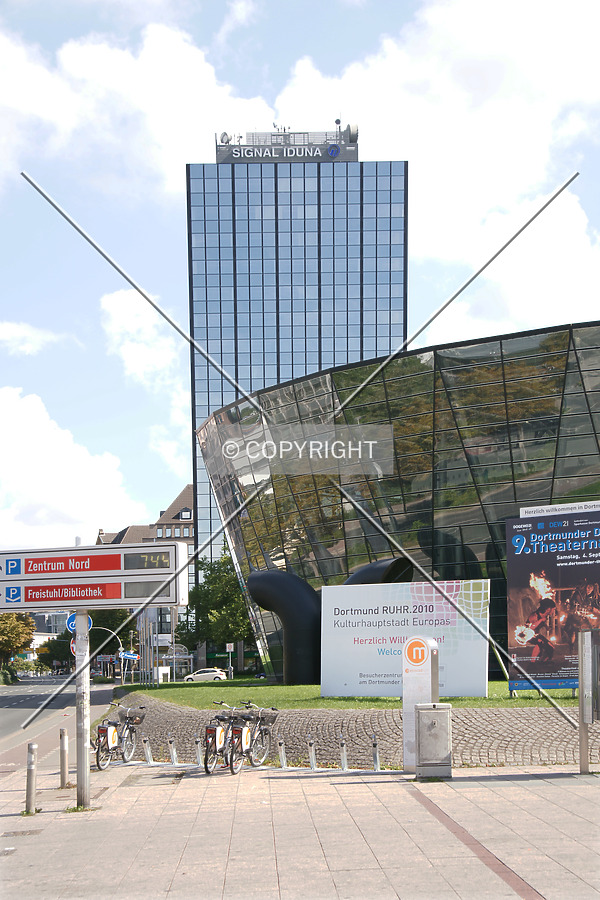Hochhaus der Stadtverwaltung Dortmund by Nephilim