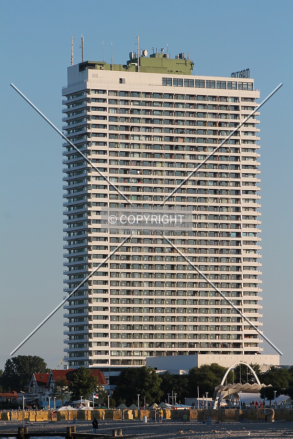 Hotel Maritim by Nephilim