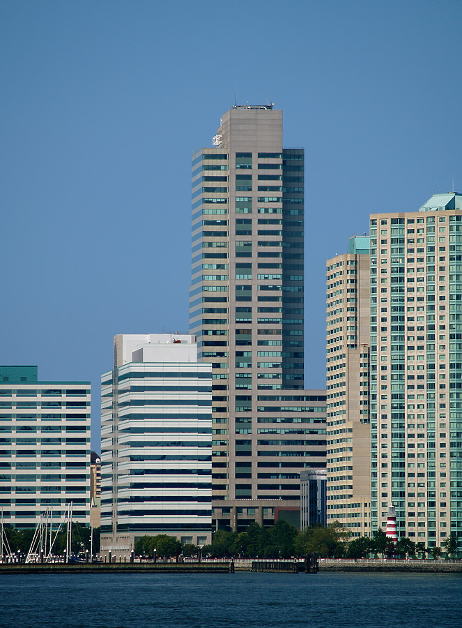 Newport Tower by Cesar Serrano