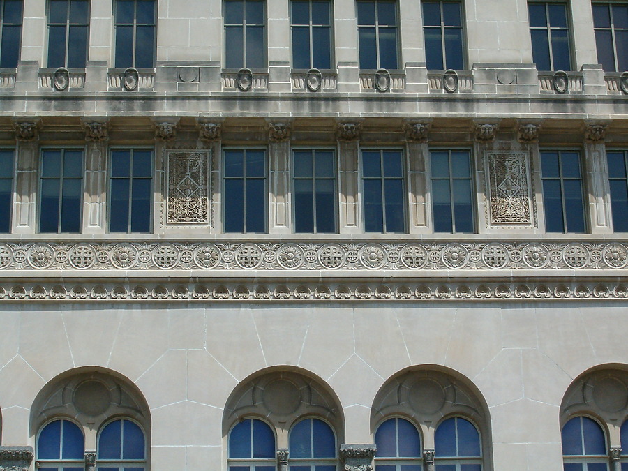 Regions Bank Building by Rodney Gunn