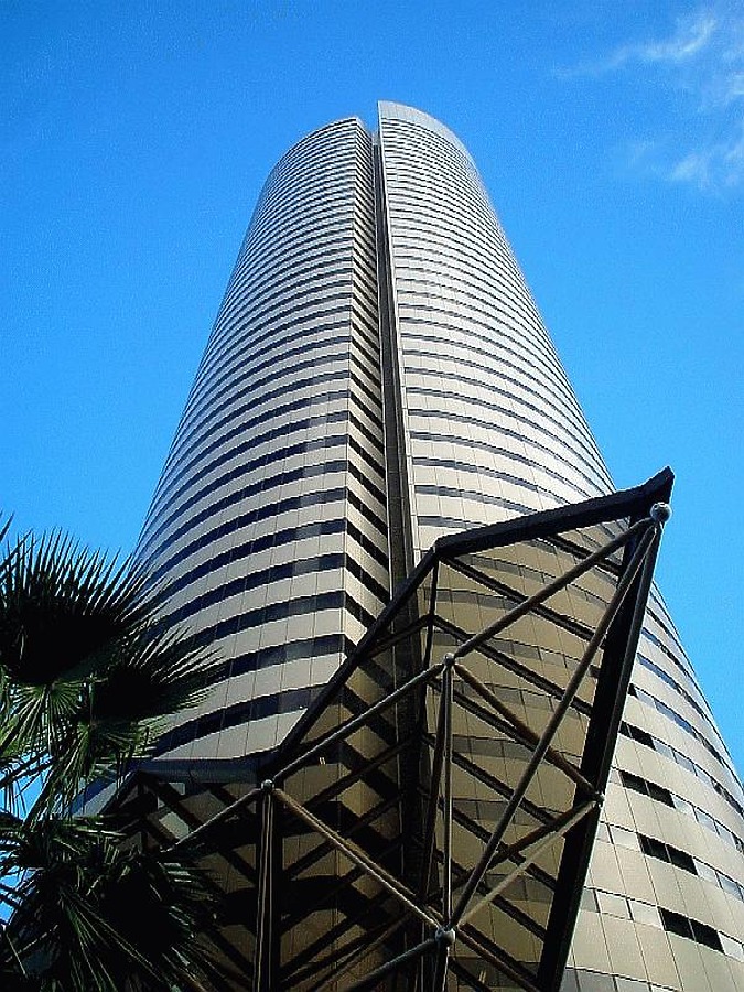 8 Shenton Way by Edmund Teo