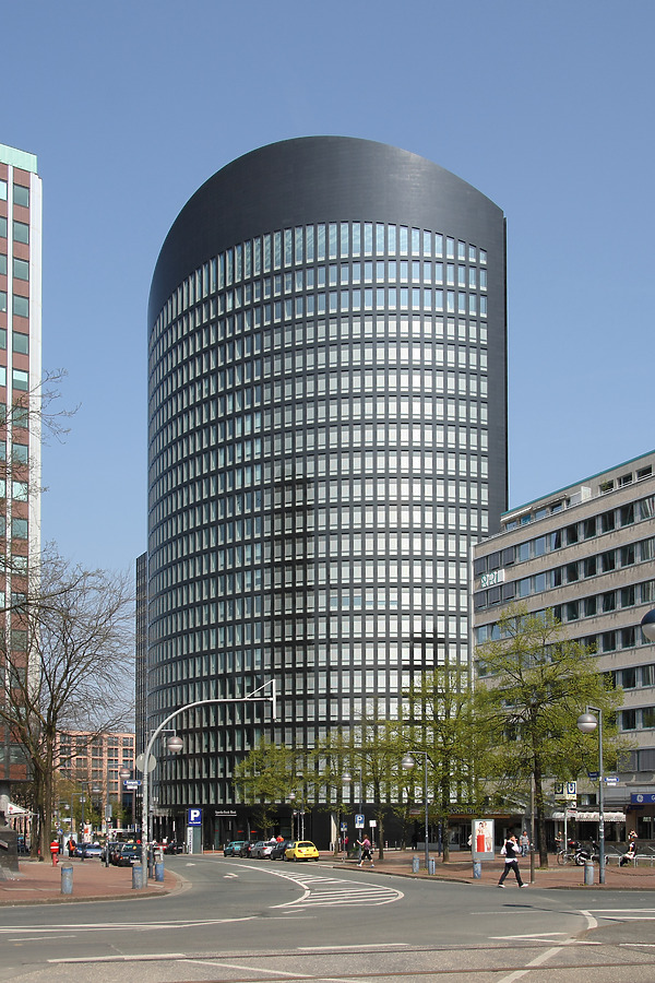 RWE Tower by Michiel van Dijk
