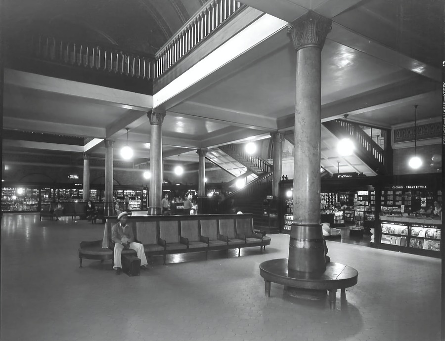 Saint Louis Union Station by stlbrickhouse