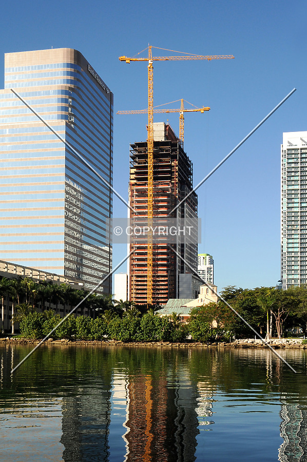 Brickell World Plaza by Jorge Molina