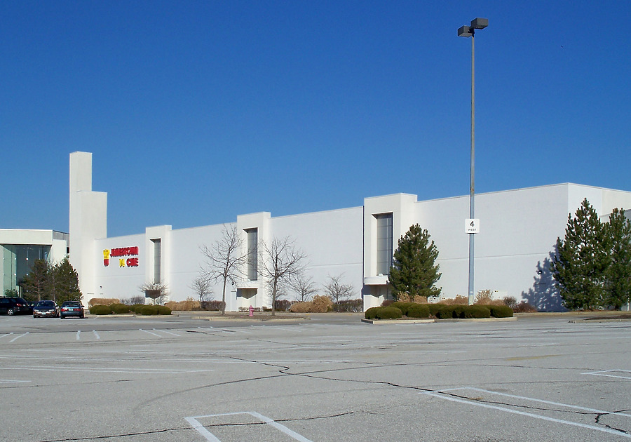 Jamestown Mall by Ryan Hildebrand