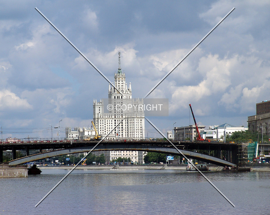 Kotelnicheskaya Naberezhnaya 1/15 by Alexander Ulyanov