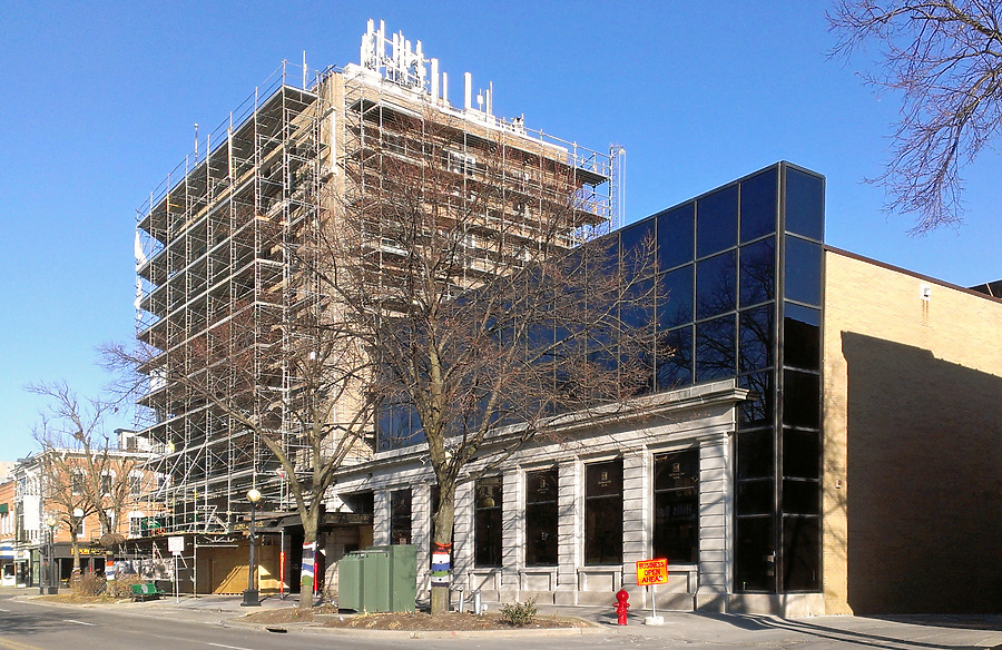 MidWestOne Bank Building by Ryan Hildebrand