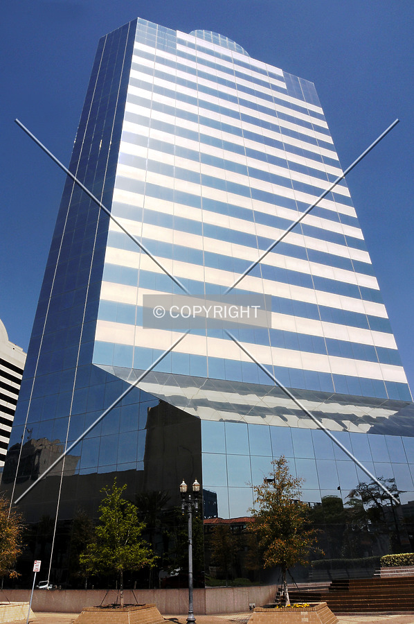 One Enterprise Center by Jorge Molina