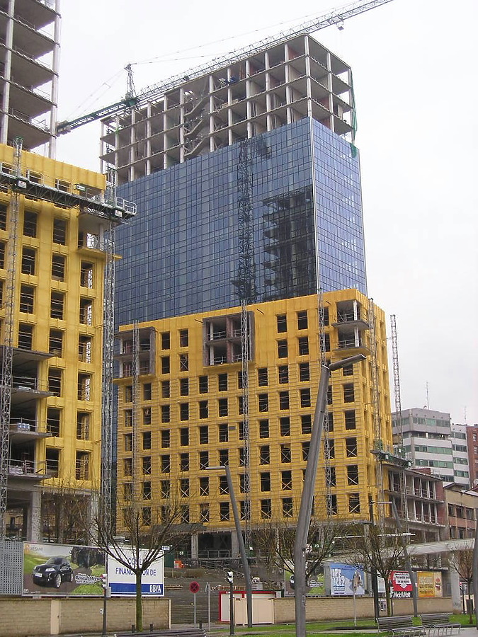 Isozaki Atea I by Mikel Allende