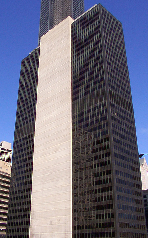 300 South Wacker by Daniel Kieckhefer