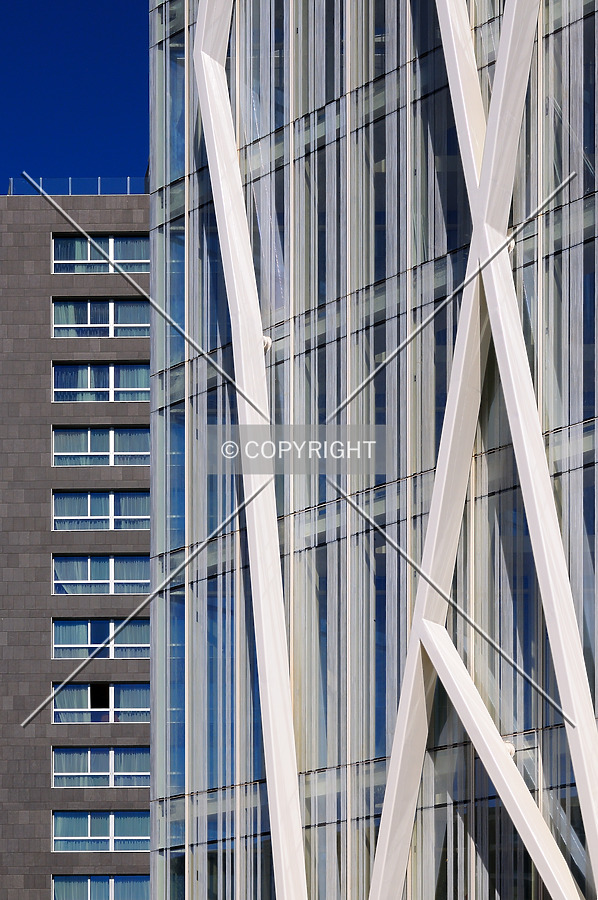 Torre Diagonal Zero Zero by David Guija
