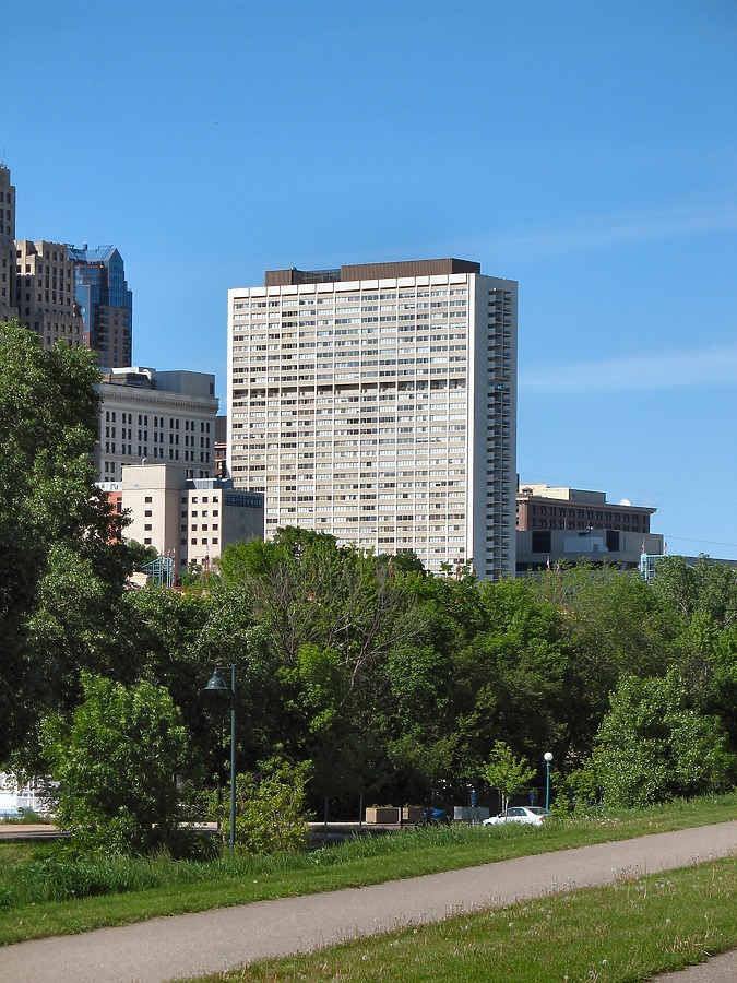 Kellogg Square Apartments by James Peacock