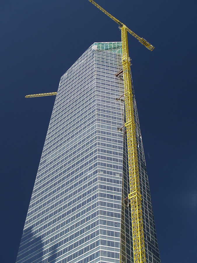 Torre de Cristal by Cesar Serrano