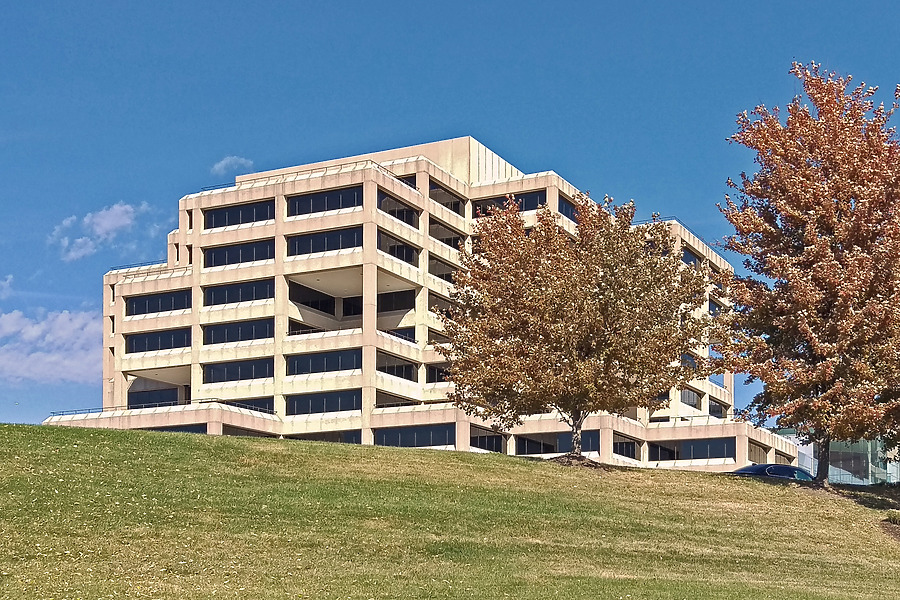 Edward Jones Building by Ryan Hildebrand