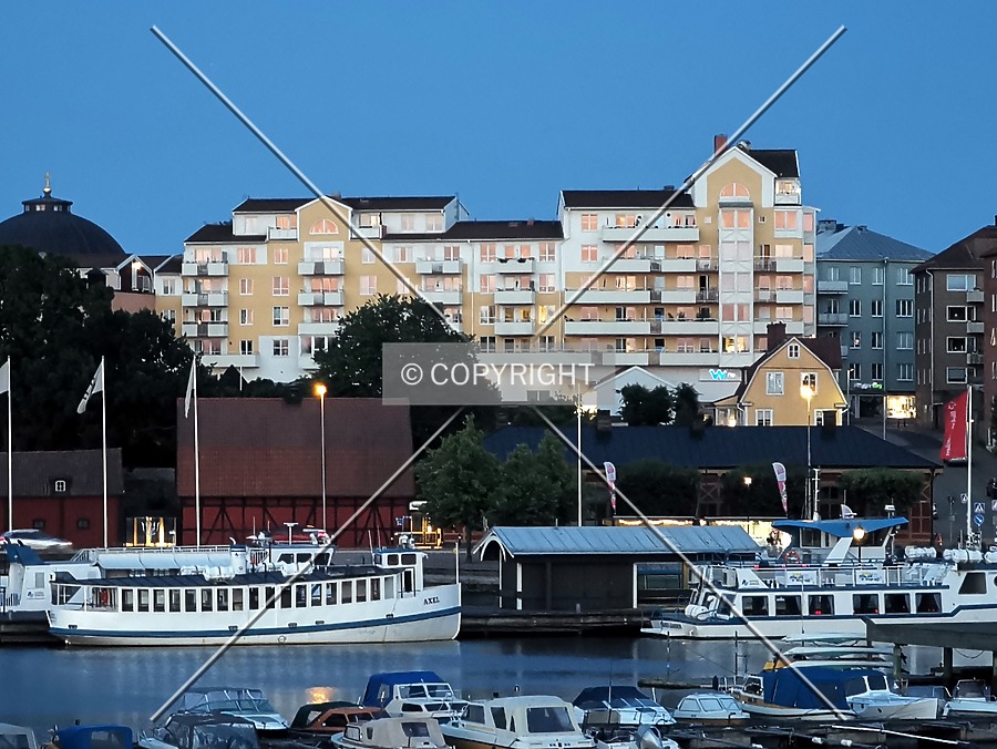 Arklimästaregatan 46 by Robin Spetz