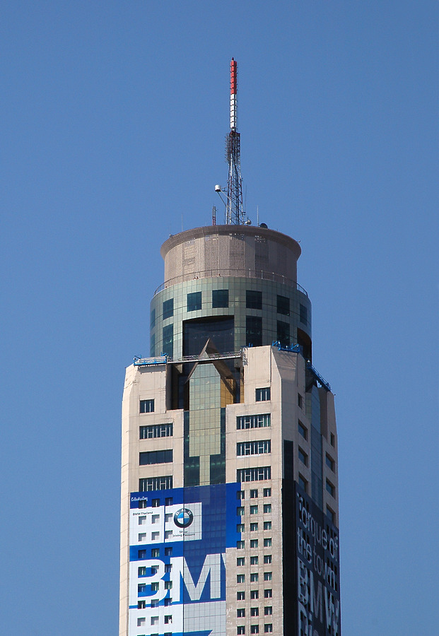 Baiyoke Tower II by John Bek
