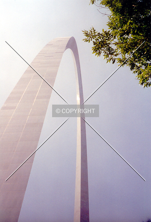 Gateway Arch by Chris Patriarca