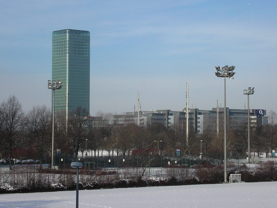 Hochhaus Uptown München by Cesar Serrano