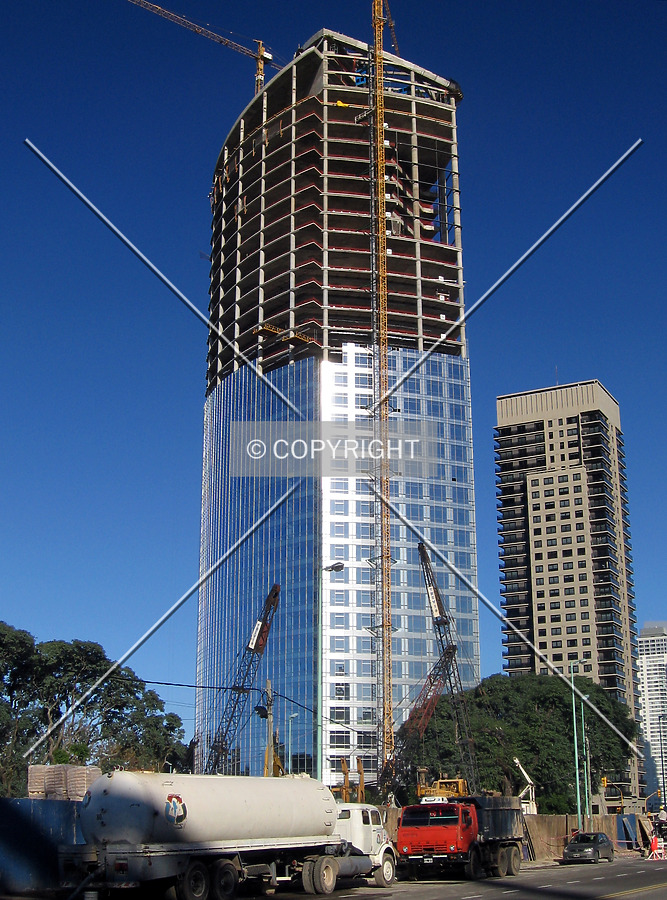 Torre Repsol YPF by Maximiliano Buono