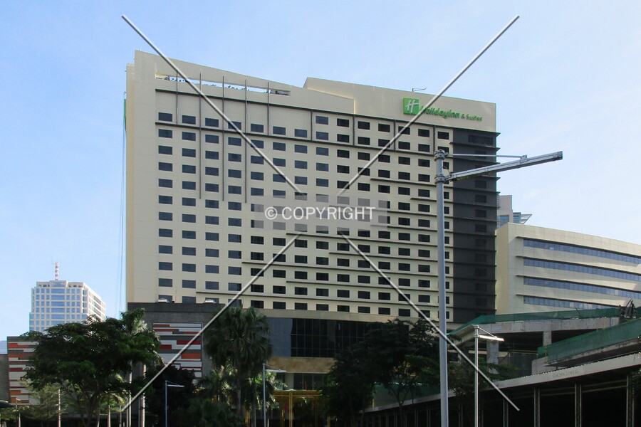 Holiday Inn Hotel & Suites Makati